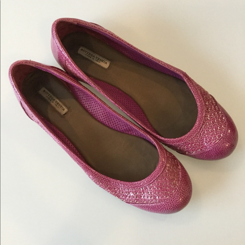 BOTTEGA VENETA // 🇮🇹 Patent leather flats